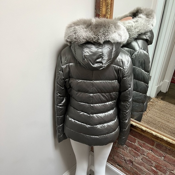 MAXIMILIAN silver fur coat - Picture 14 of 16